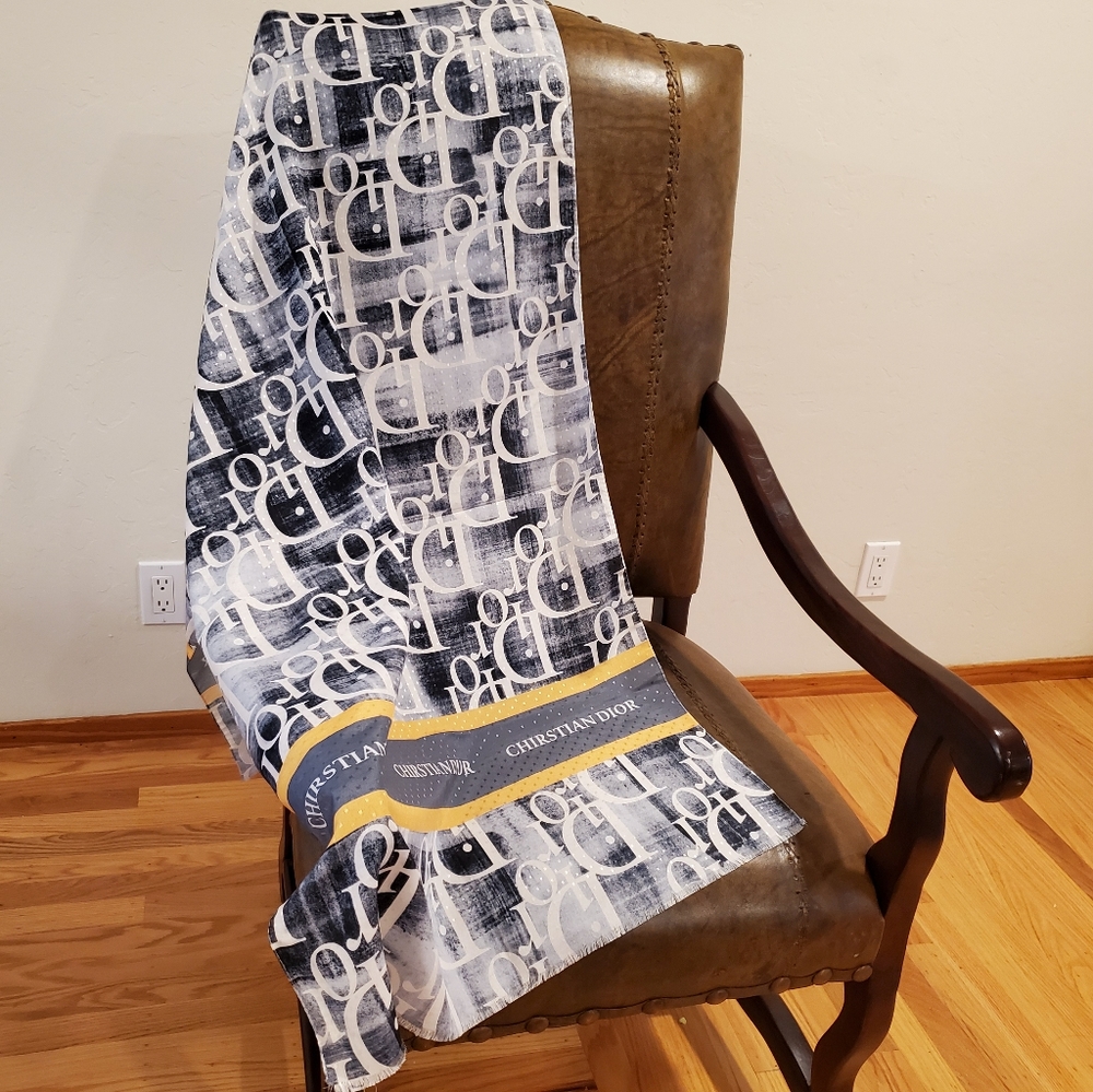beautiful shawl scarf D geometric design yellow white gray black cotton blend